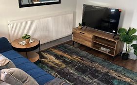 Dalston 1 Bedroom Flat
